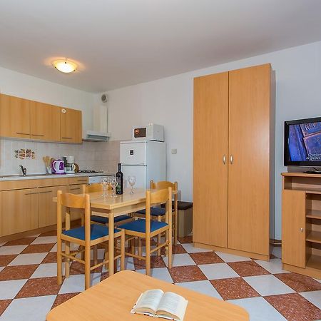 Apartments Ava Пореч Екстер'єр фото
