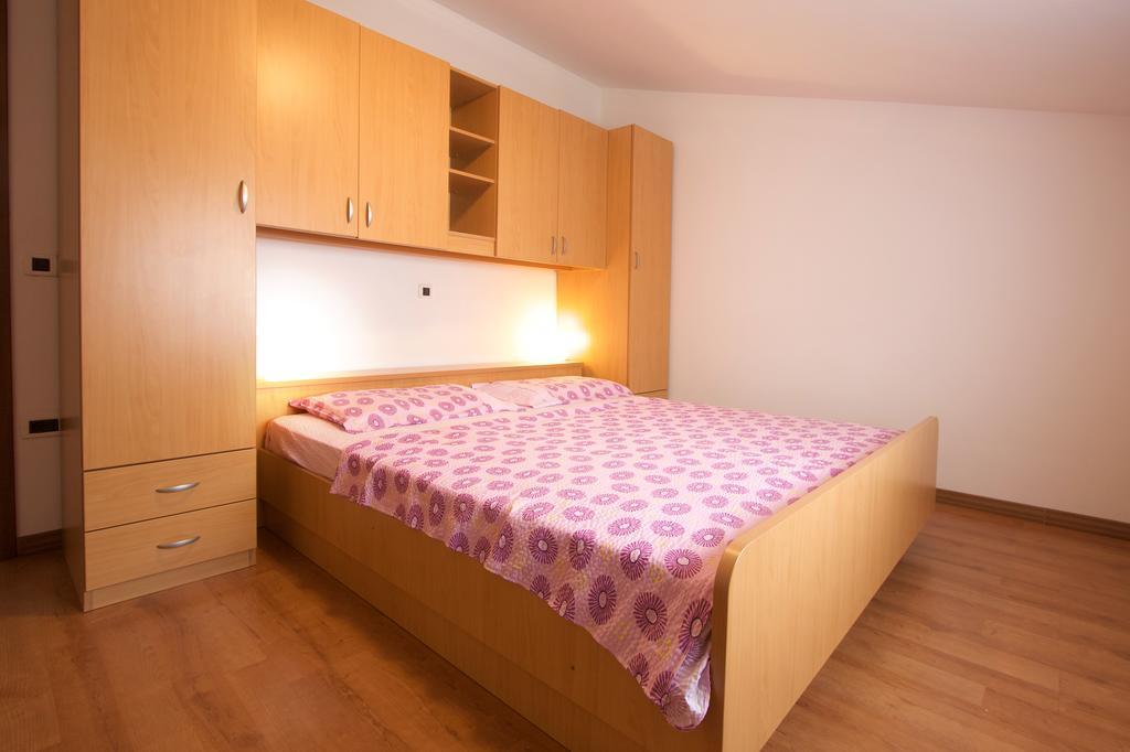 Apartments Ava Пореч Екстер'єр фото