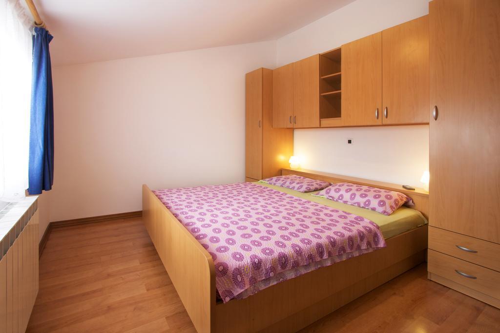 Apartments Ava Пореч Екстер'єр фото