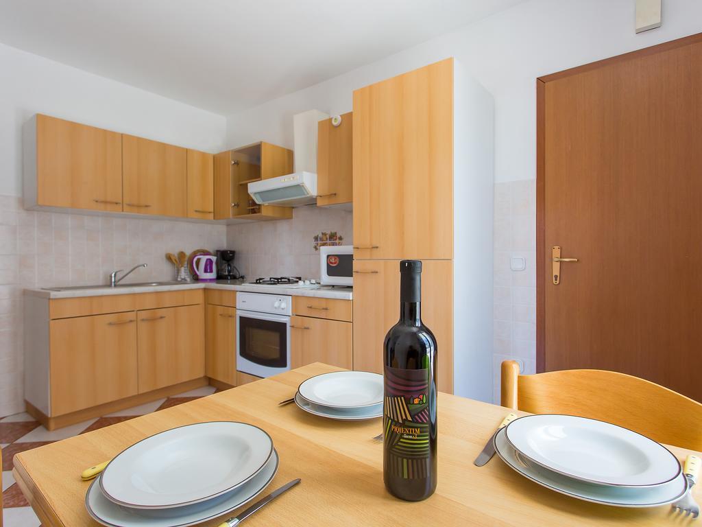 Apartments Ava Пореч Екстер'єр фото
