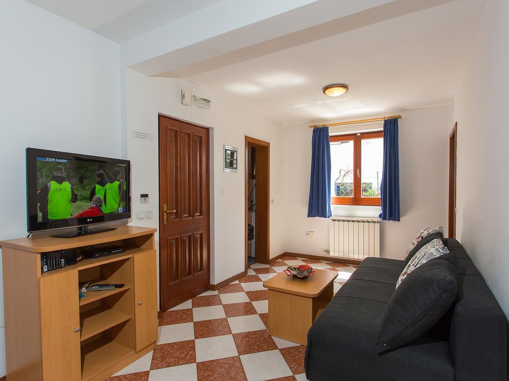 Apartments Ava Пореч Екстер'єр фото