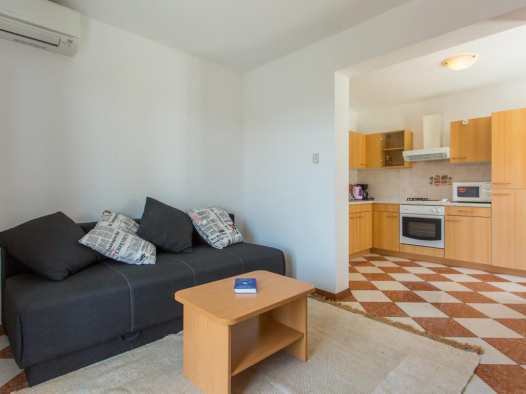 Apartments Ava Пореч Екстер'єр фото