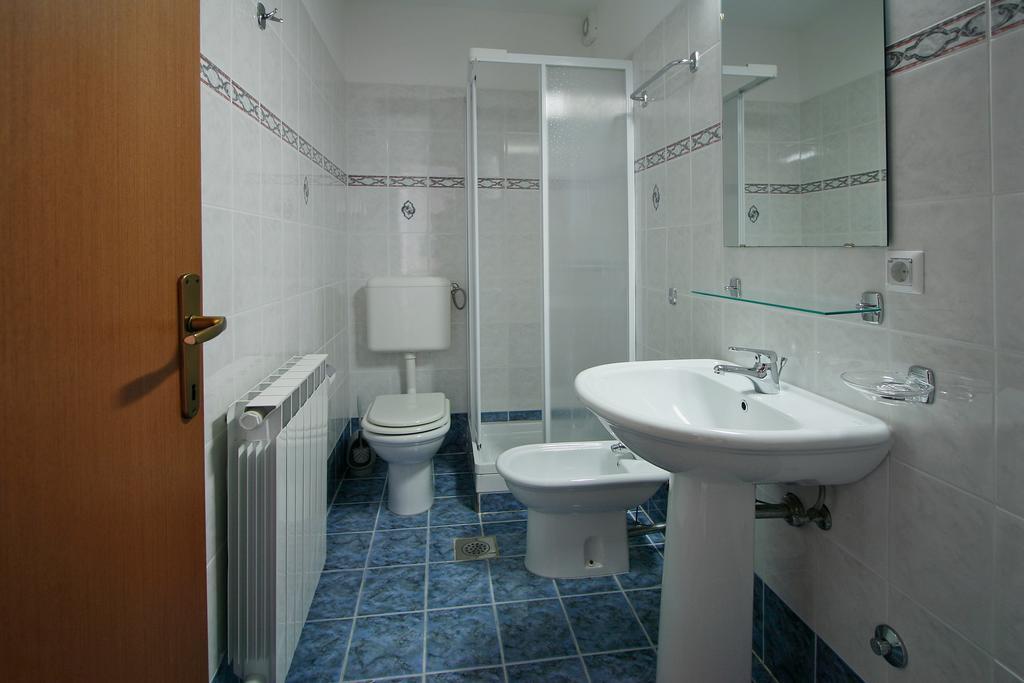 Apartments Ava Пореч Екстер'єр фото