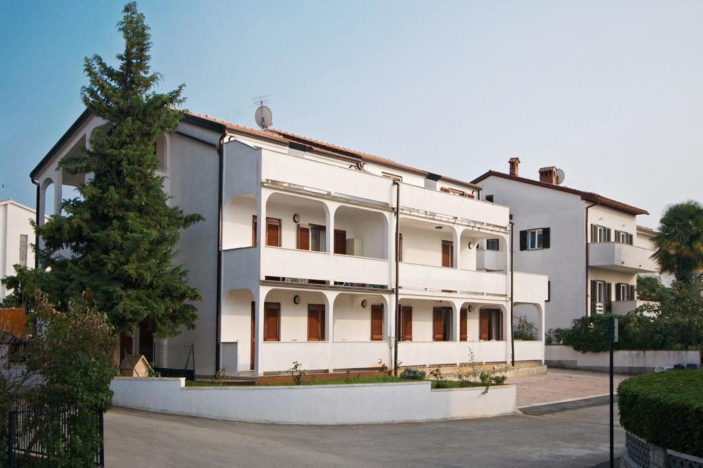 Apartments Ava Пореч Екстер'єр фото